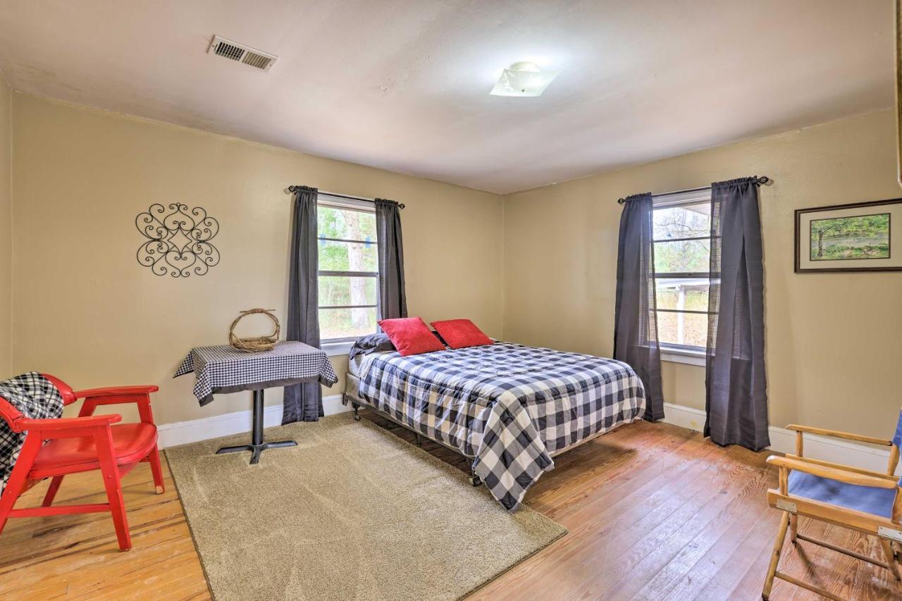 Charming Gadsden Home With Golf Course Views! 外观 照片
