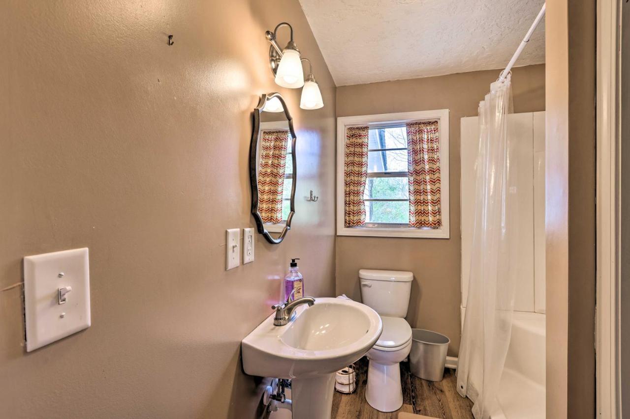 Charming Gadsden Home With Golf Course Views! 外观 照片