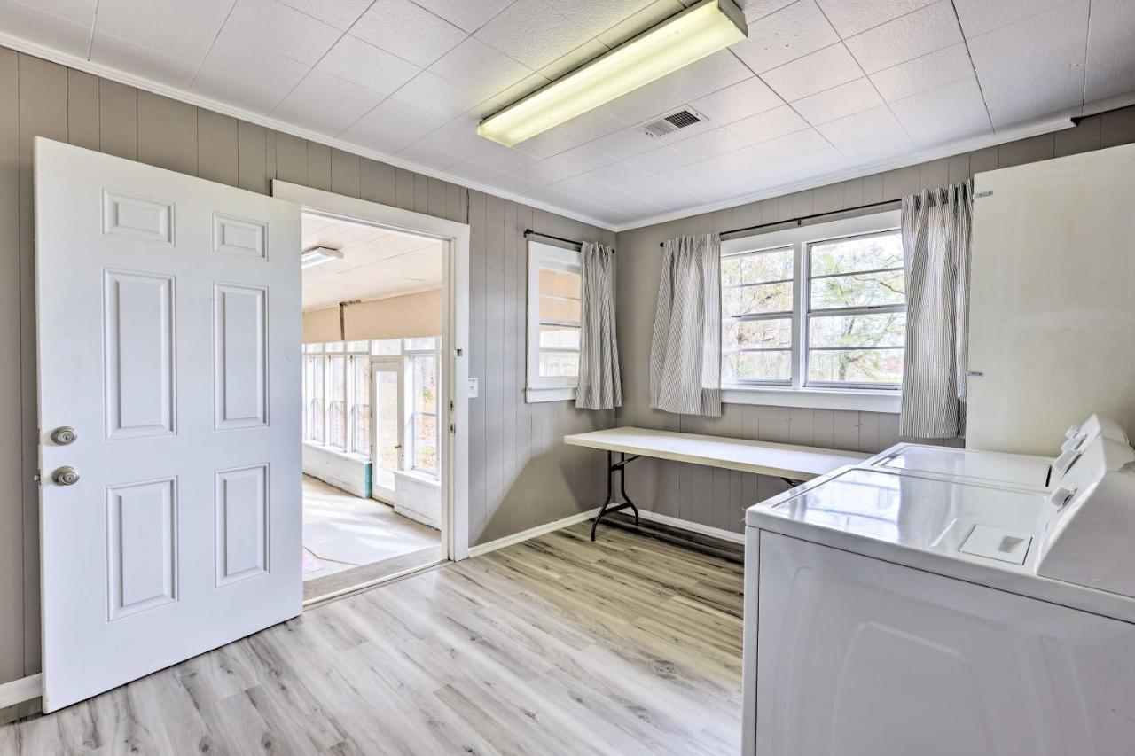 Charming Gadsden Home With Golf Course Views! 外观 照片