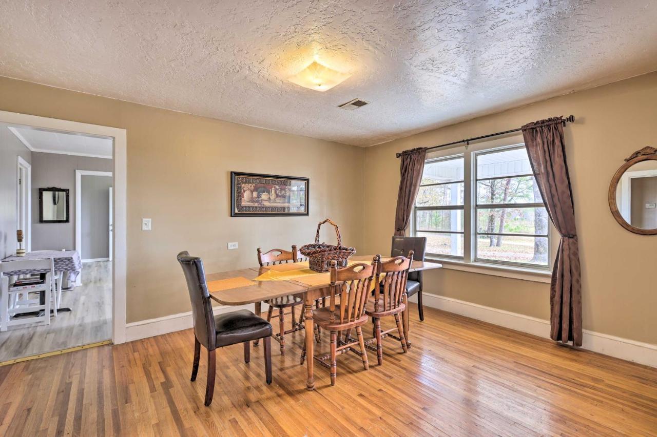 Charming Gadsden Home With Golf Course Views! 外观 照片