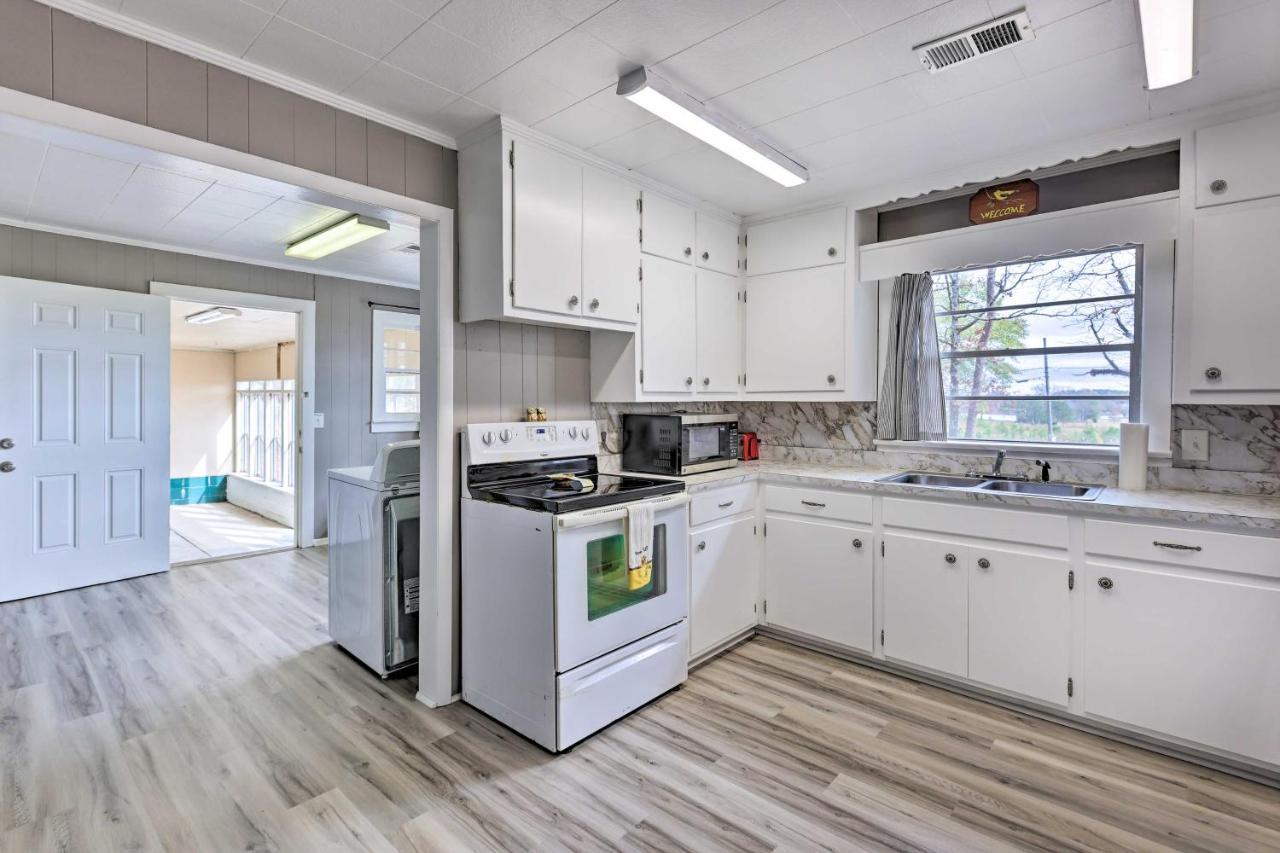 Charming Gadsden Home With Golf Course Views! 外观 照片