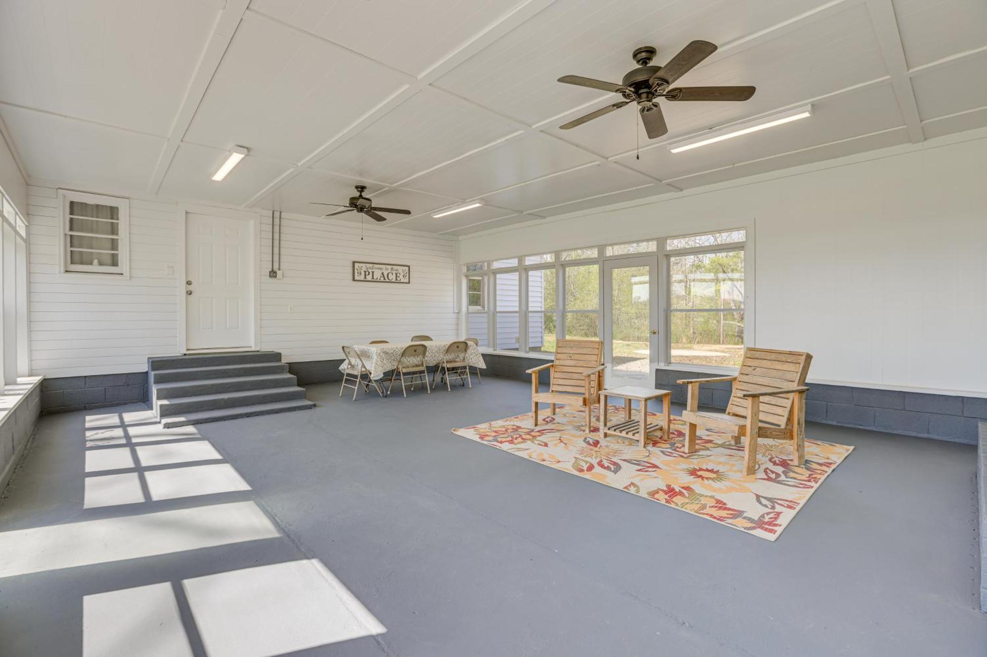 Charming Gadsden Home With Golf Course Views! 外观 照片