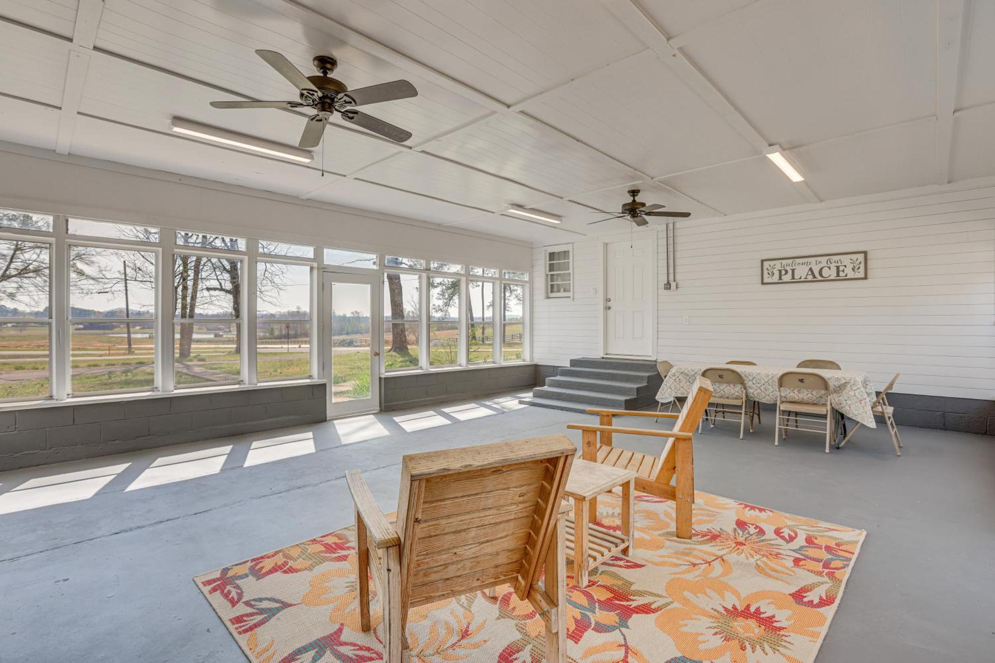 Charming Gadsden Home With Golf Course Views! 外观 照片